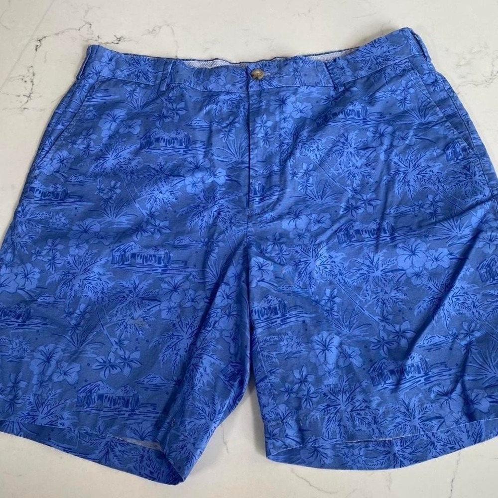 Peter Millar Men's Blue Tropical Print Golf Shorts Size 35 Flat Front